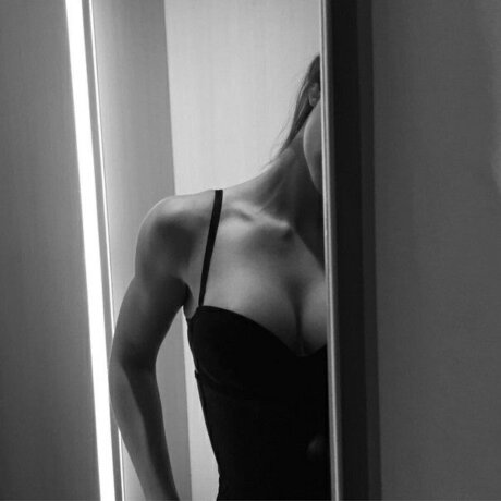 Foto desnuda filtrada de OnlyFans de Ira18