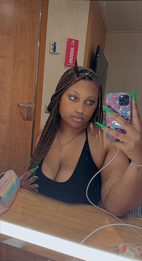 Foto desnuda filtrada de OnlyFans de Foot Princess Amplt 3