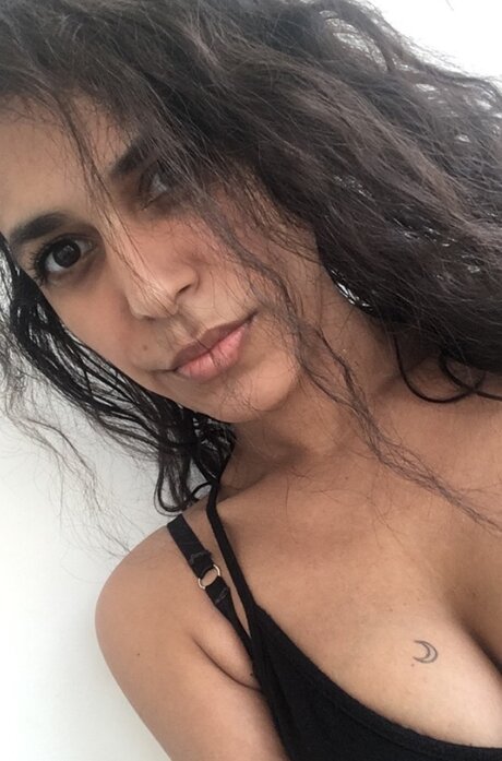 Foto desnuda filtrada de OnlyFans de Sofiesanderson