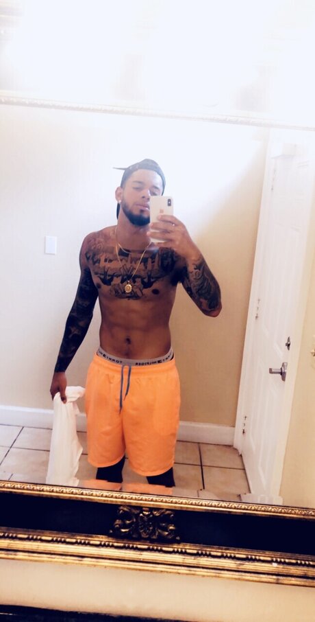 Foto desnuda filtrada de OnlyFans de Castro