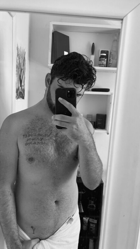 Foto desnuda filtrada de OnlyFans de Notmrdarcy