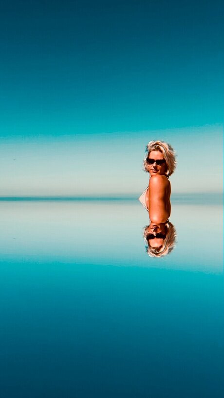 Foto desnuda filtrada de OnlyFans de V The Naked Yogi