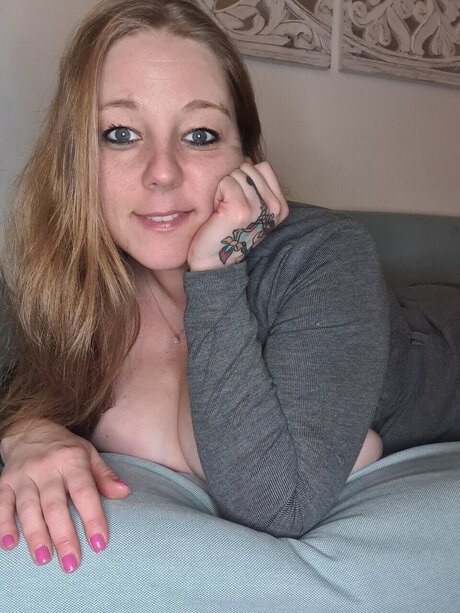 Foto desnuda filtrada de OnlyFans de Jigglingjune
