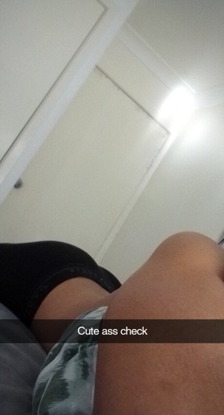 Foto desnuda filtrada de OnlyFans de Charles Junior