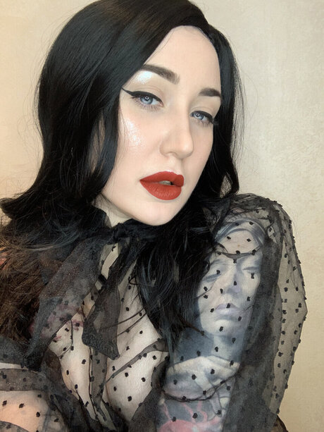 Foto desnuda filtrada de OnlyFans de Vanillabloodart