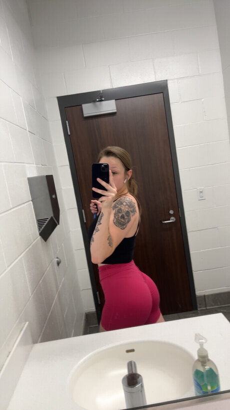 Foto desnuda filtrada de OnlyFans de Jade