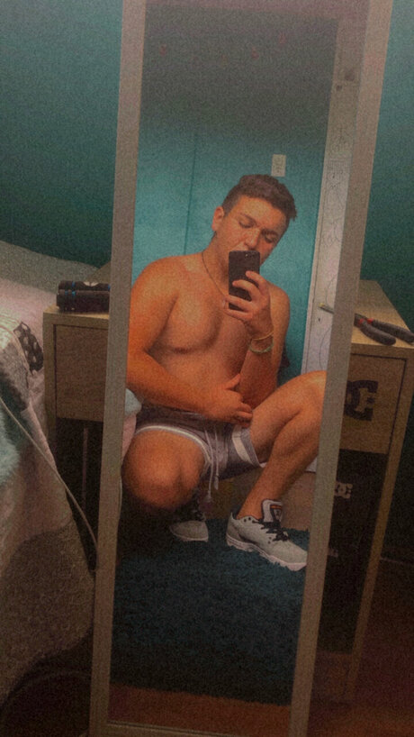 Foto desnuda filtrada de OnlyFans de Alejandro Castro