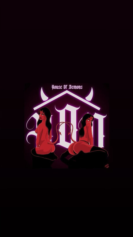 Foto desnuda filtrada de OnlyFans de House Of Demons Tv 