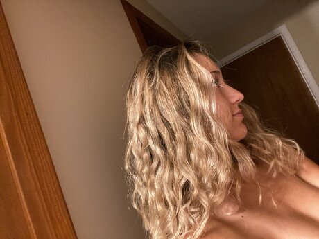 Foto desnuda filtrada de OnlyFans de Mtvh