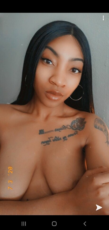Foto desnuda filtrada de OnlyFans de Leo Lione