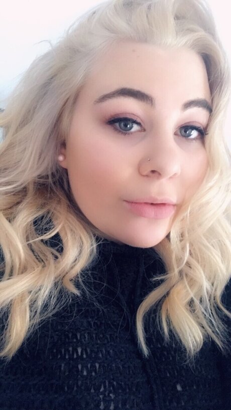 Foto desnuda filtrada de OnlyFans de Sara