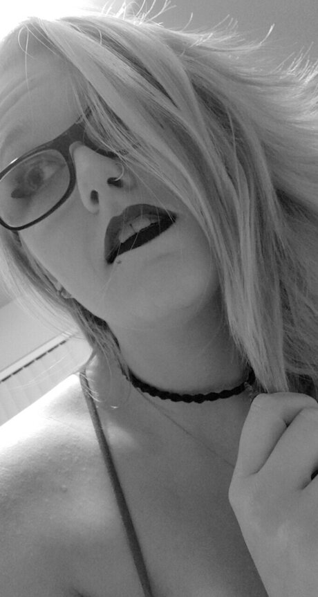 Foto desnuda filtrada de OnlyFans de Tink