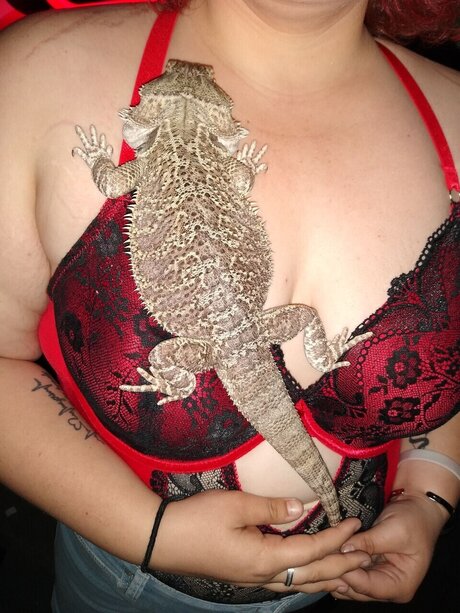 Foto desnuda filtrada de OnlyFans de Bad Bitches