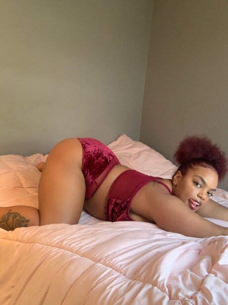 Foto desnuda filtrada de OnlyFans de Taytay