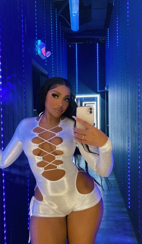 Foto desnuda filtrada de OnlyFans de Luna