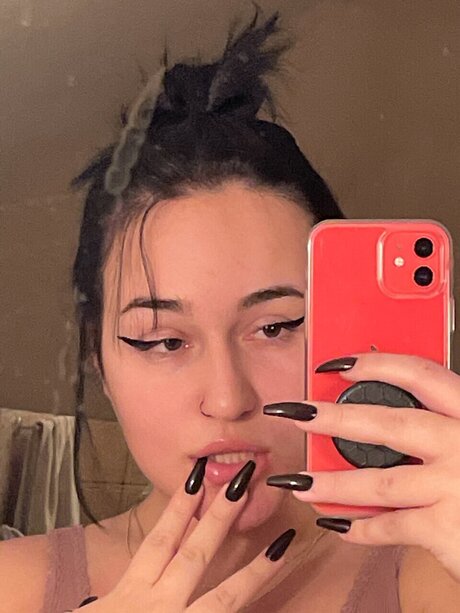 Foto desnuda filtrada de OnlyFans de Kaybae Amplt3