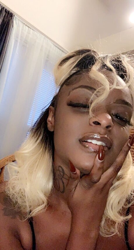Foto desnuda filtrada de OnlyFans de Essgucci