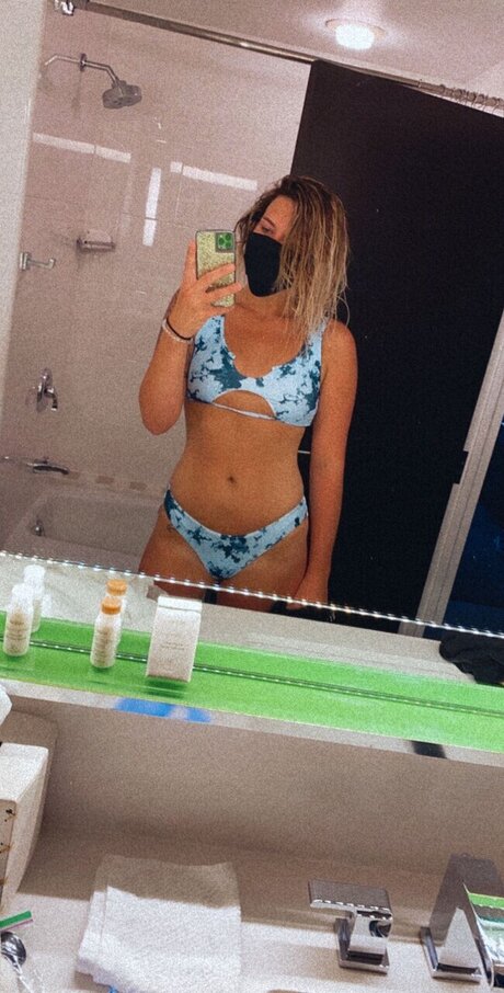 Foto desnuda filtrada de OnlyFans de Gin