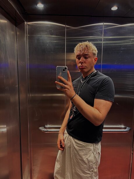 Foto desnuda filtrada de OnlyFans de Liam