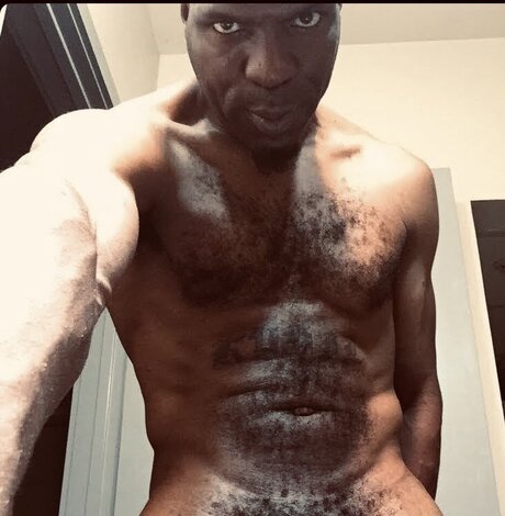 Foto desnuda filtrada de OnlyFans de Magnum615