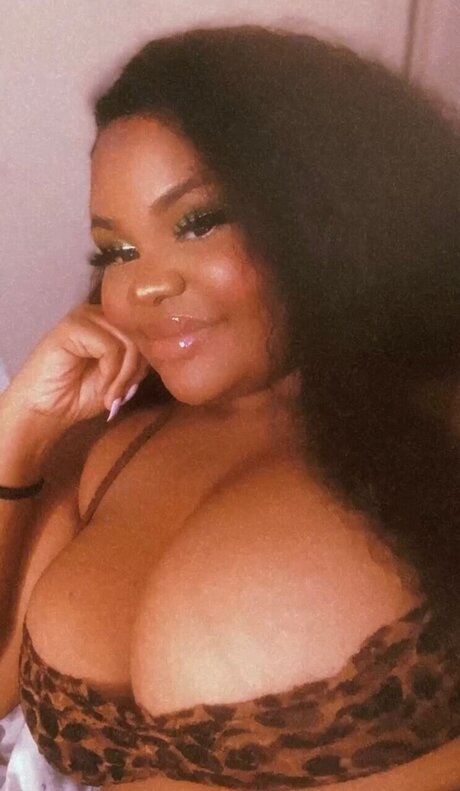 Foto desnuda filtrada de OnlyFans de Xhoneyx