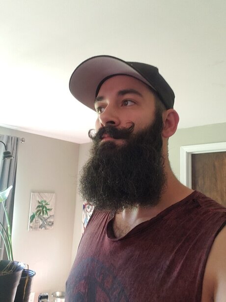Foto desnuda filtrada de OnlyFans de Bearded Bard