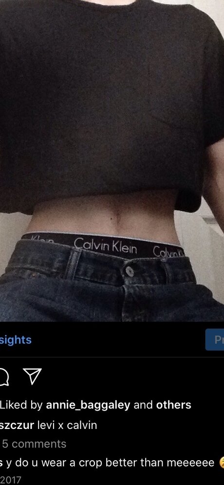 Foto desnuda filtrada de OnlyFans de Cameron