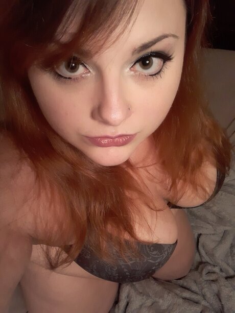 Foto desnuda filtrada de OnlyFans de Adeline Thorne