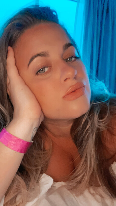 Foto desnuda filtrada de OnlyFans de Sa