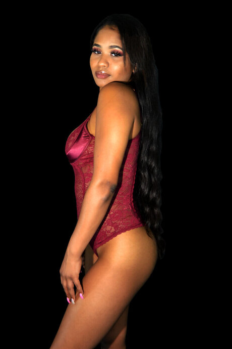 Foto desnuda filtrada de OnlyFans de Sexynaveah