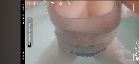Foto desnuda filtrada de OnlyFans de R