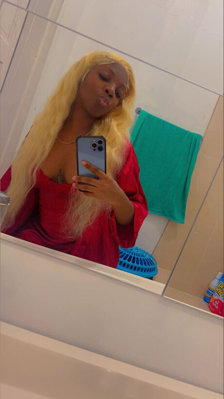 Foto desnuda filtrada de OnlyFans de Trackstarr