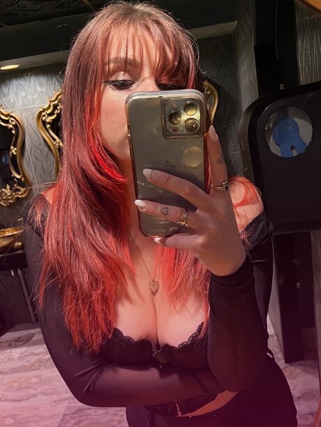 Foto desnuda filtrada de OnlyFans de Olivia Rose 