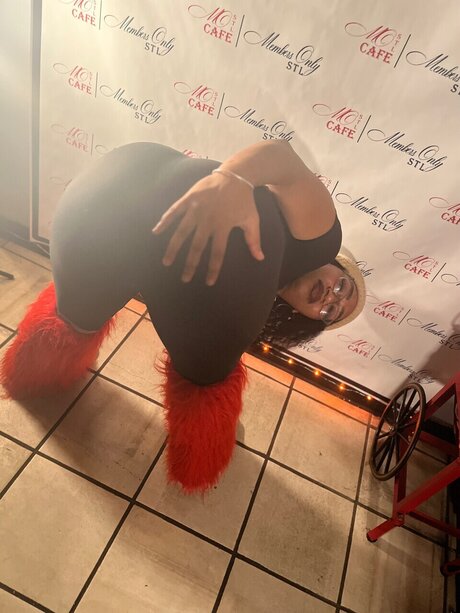 Foto desnuda filtrada de OnlyFans de Roya Brazy