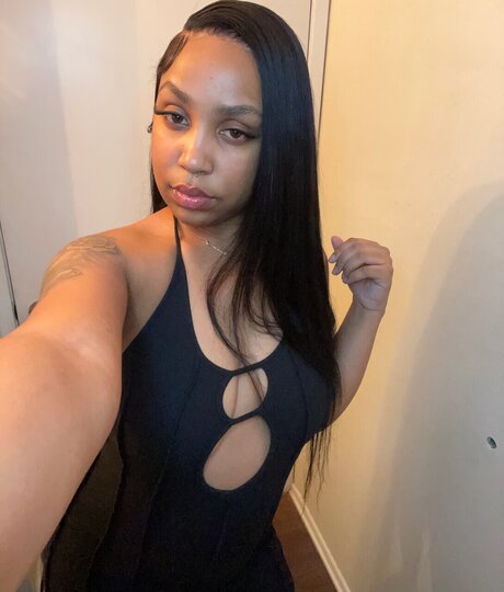 Foto desnuda filtrada de OnlyFans de Honey 