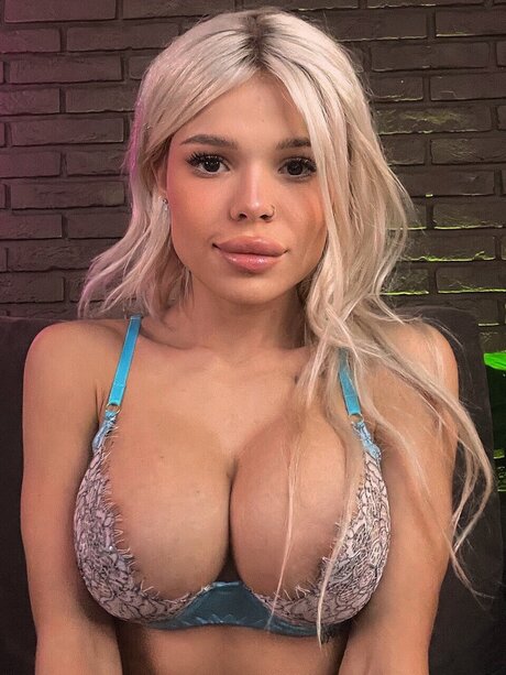 Foto desnuda filtrada de OnlyFans de Popy Star