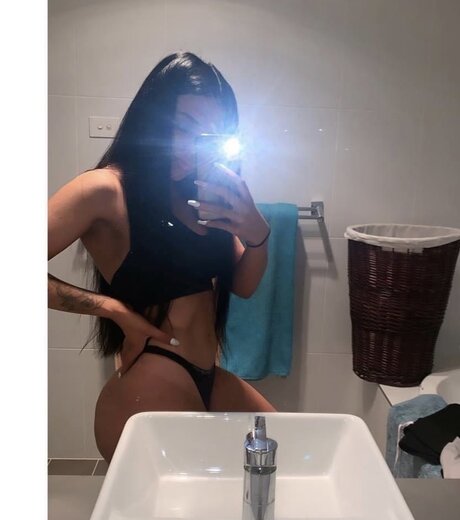 Foto desnuda filtrada de OnlyFans de Fortheboyyyzz