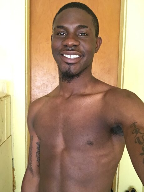 Foto desnuda filtrada de OnlyFans de Quan