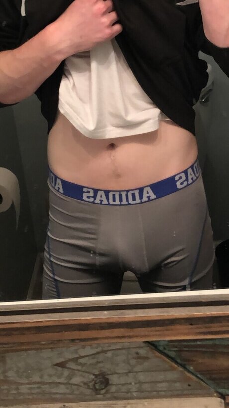 Foto desnuda filtrada de OnlyFans de John Press