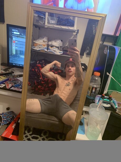 Foto desnuda filtrada de OnlyFans de Florida Boi 