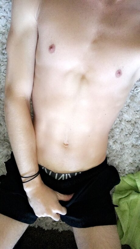Foto desnuda filtrada de OnlyFans de Downamb
