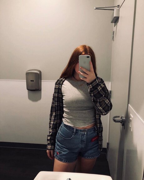 Foto desnuda filtrada de OnlyFans de Shaelyn