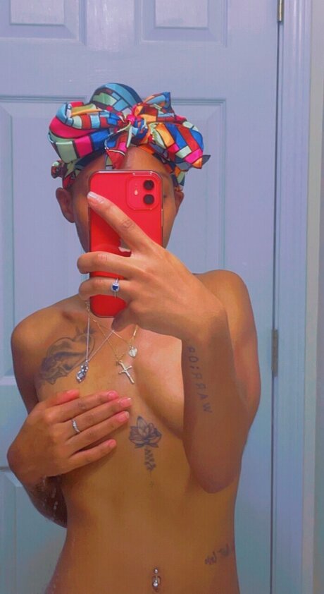 Foto desnuda filtrada de OnlyFans de Freaknasty