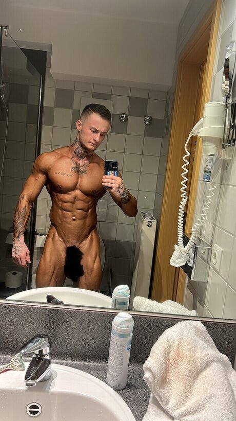 Eliasyoung