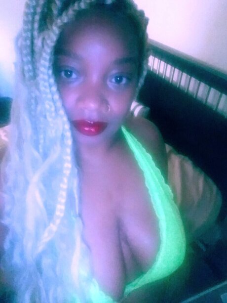 Foto desnuda filtrada de OnlyFans de Therealcharlilove