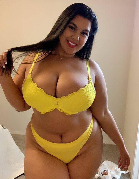 Foto desnuda filtrada de OnlyFans de Buttercream19
