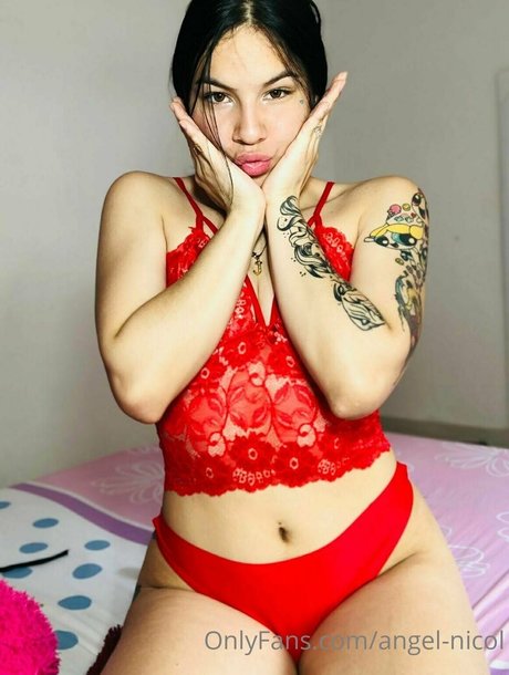 Foto desnuda filtrada de OnlyFans de Angelnicol