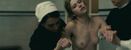 Lou De Laage
