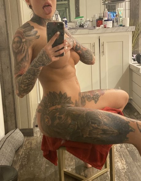 Foto desnuda filtrada de OnlyFans de Whitedovecries