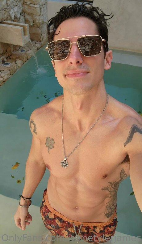 Foto desnuda filtrada de OnlyFans de Itsmetylerjames